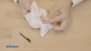 How to clean the hearing aids
