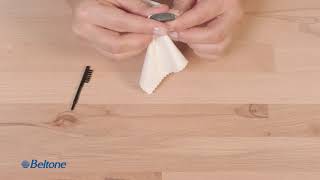 How to clean your Receiver-in-Ear hearing aids